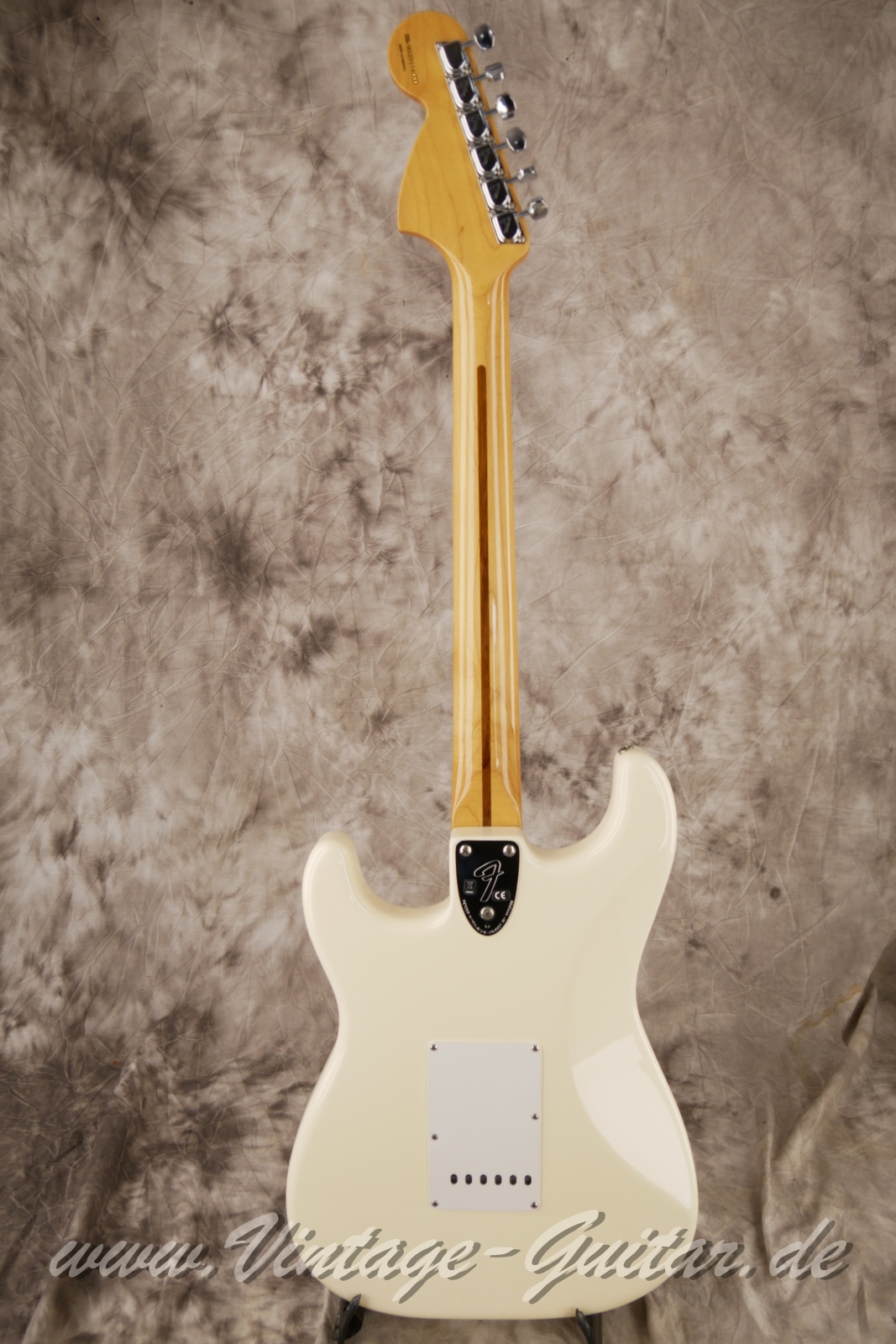 img/vintage/6174/fender_stratocaster_ritchieblackmore_mexico_2009_olympic white-002.JPG